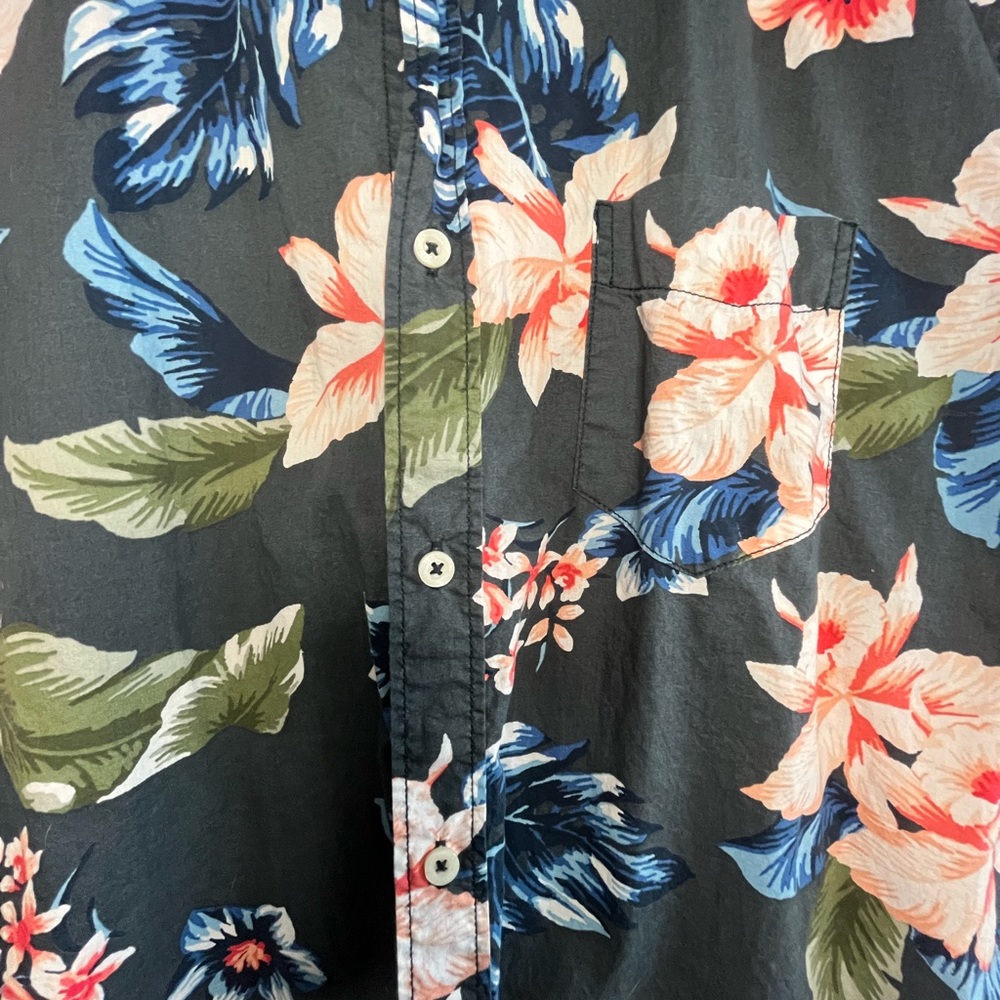 Aeropostale button up shirt - Picture 3 of 7